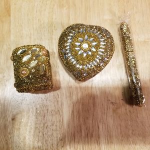 Bedazzled candle, jewelry box & pen set. 2